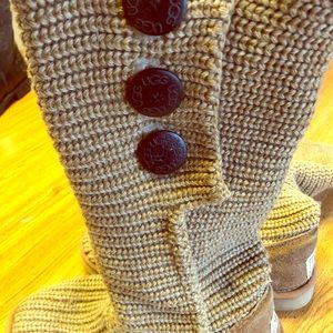 Ugg classic Cardy size 7